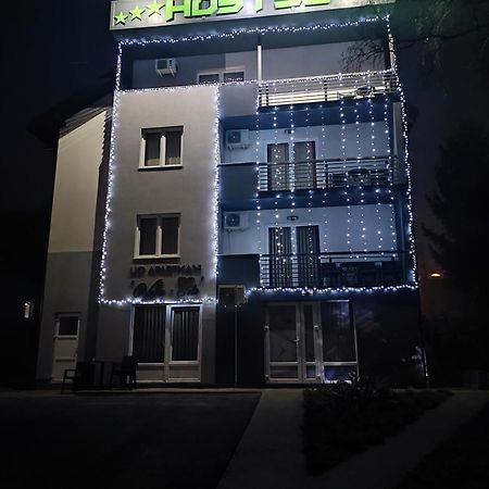 Vela-Edo Apartment Zavidovici Exterior foto